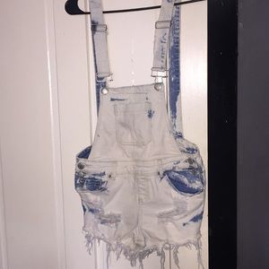 Overall shorts